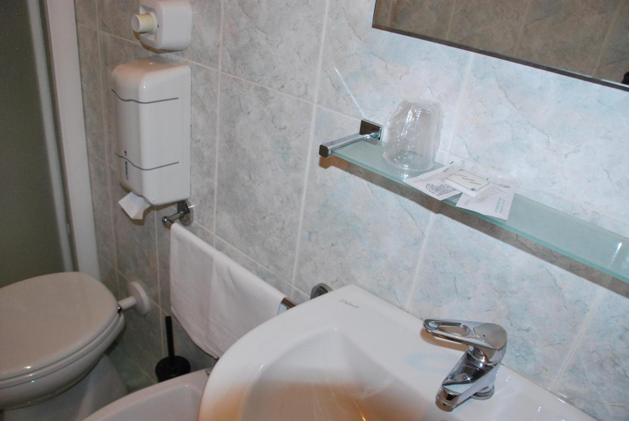 Hotel Antico Distretto Torino Szoba fotó