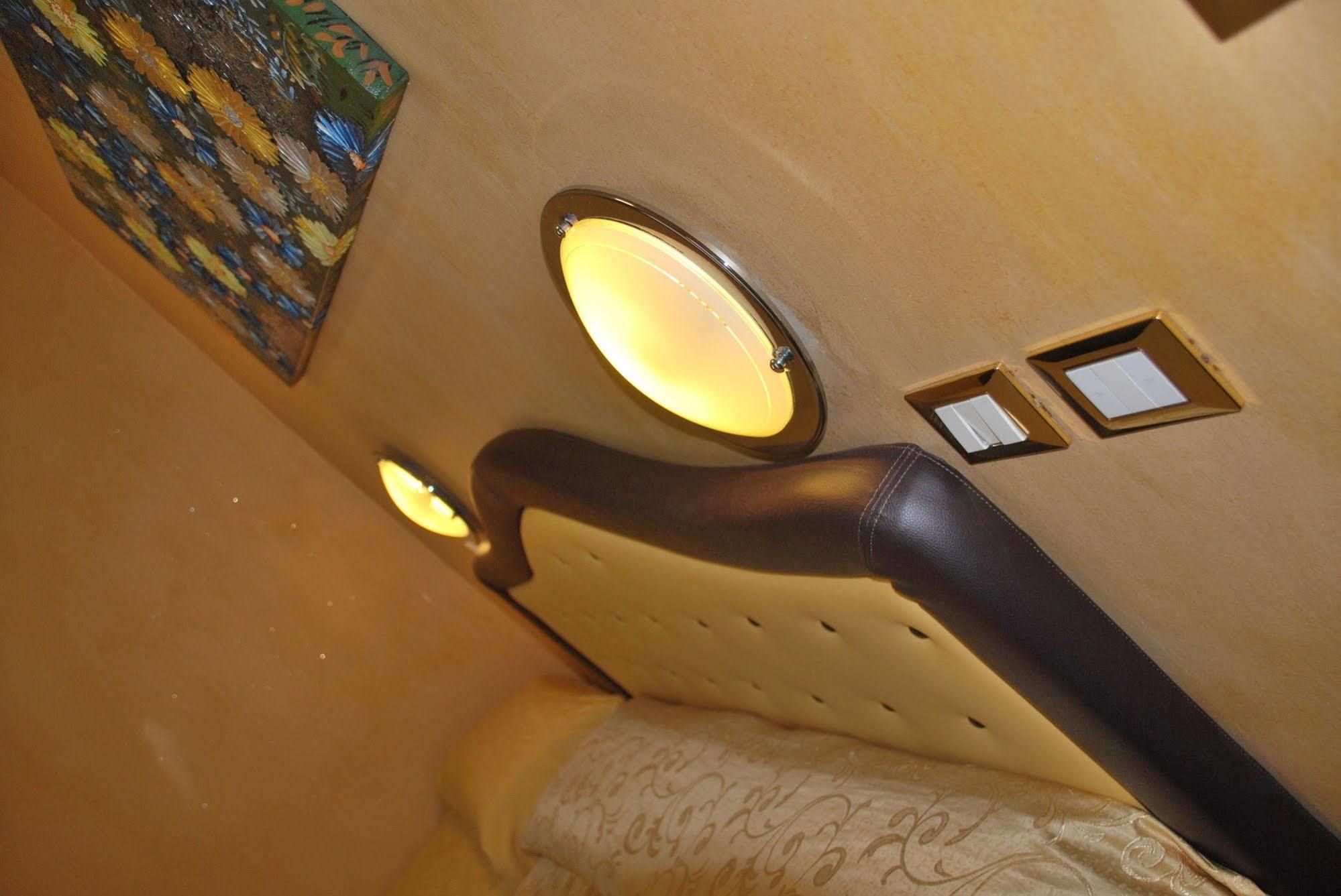 Hotel Antico Distretto Torino Kültér fotó